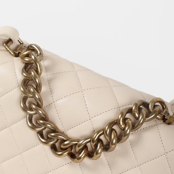 Chanel Large Beige Trapezio Flap Bag - Picture 10 of 16